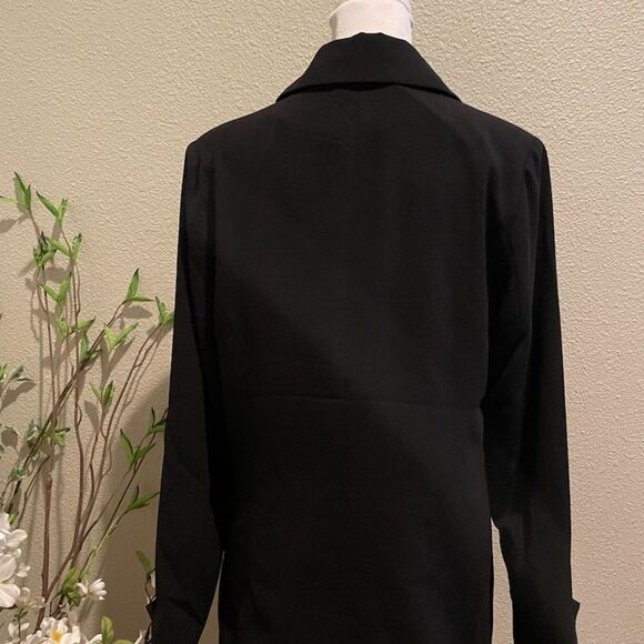 JustFab Long BlacK Button Blazer with Cuffed Designed Sleeves - Size M - Picture 9 of 13